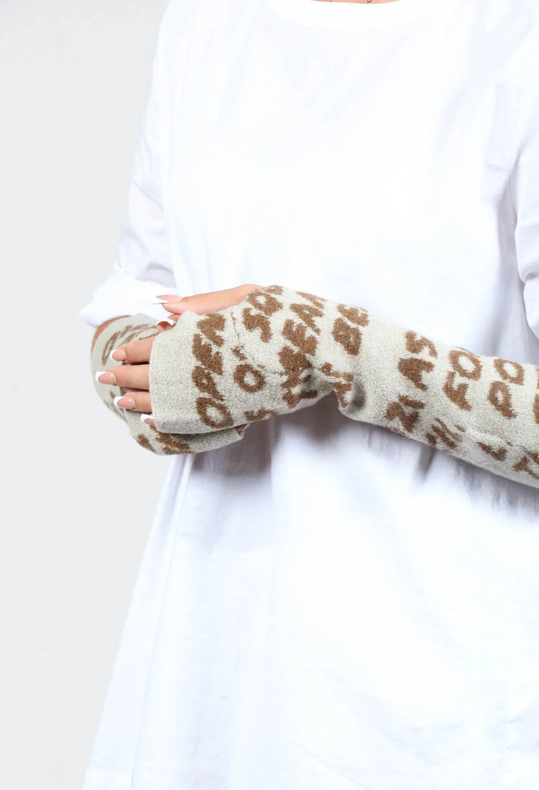 Fingerless Wool Gloves in Bronze Jacquard