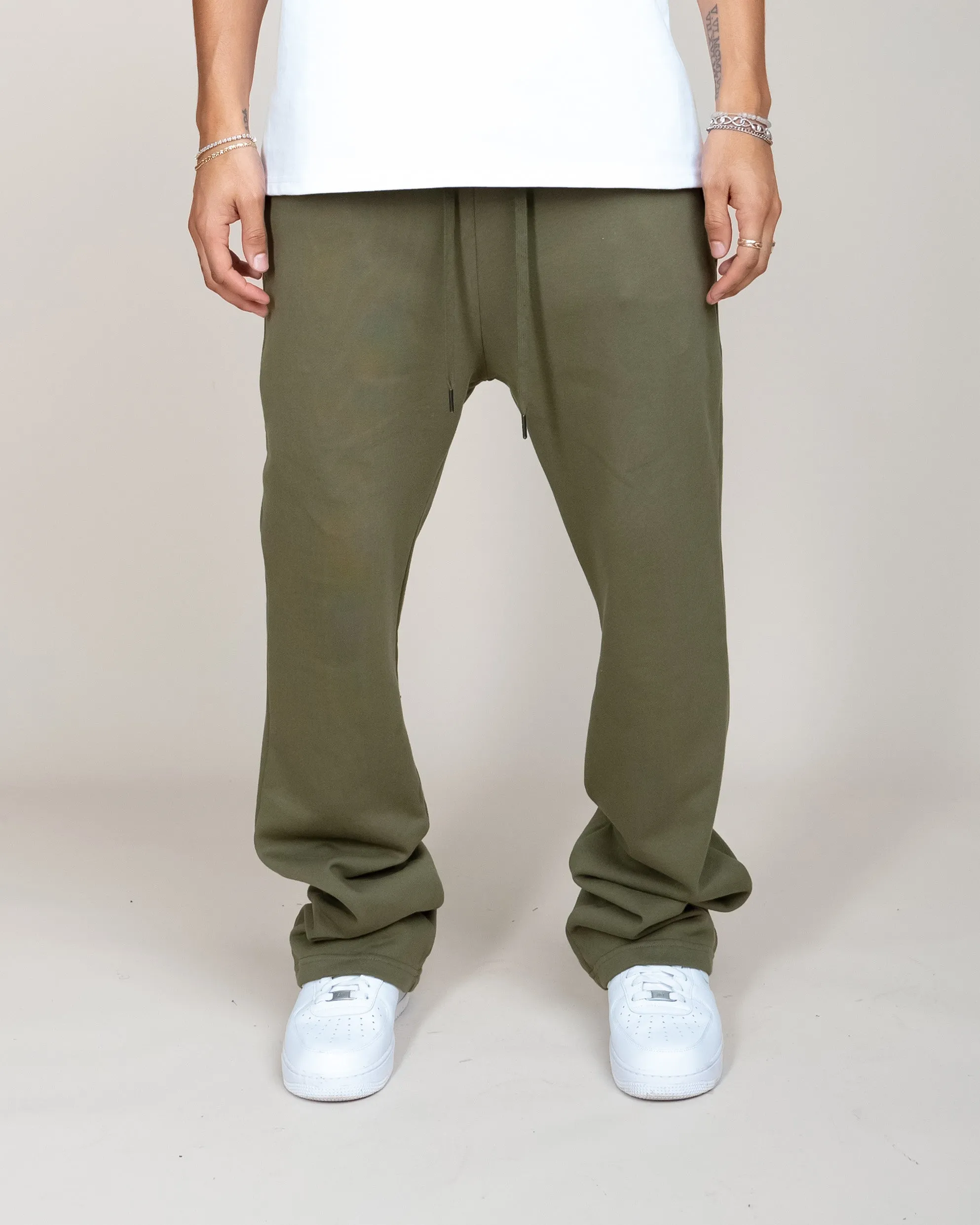 PERFECT FLARE SWEATPANTS-OLIVE