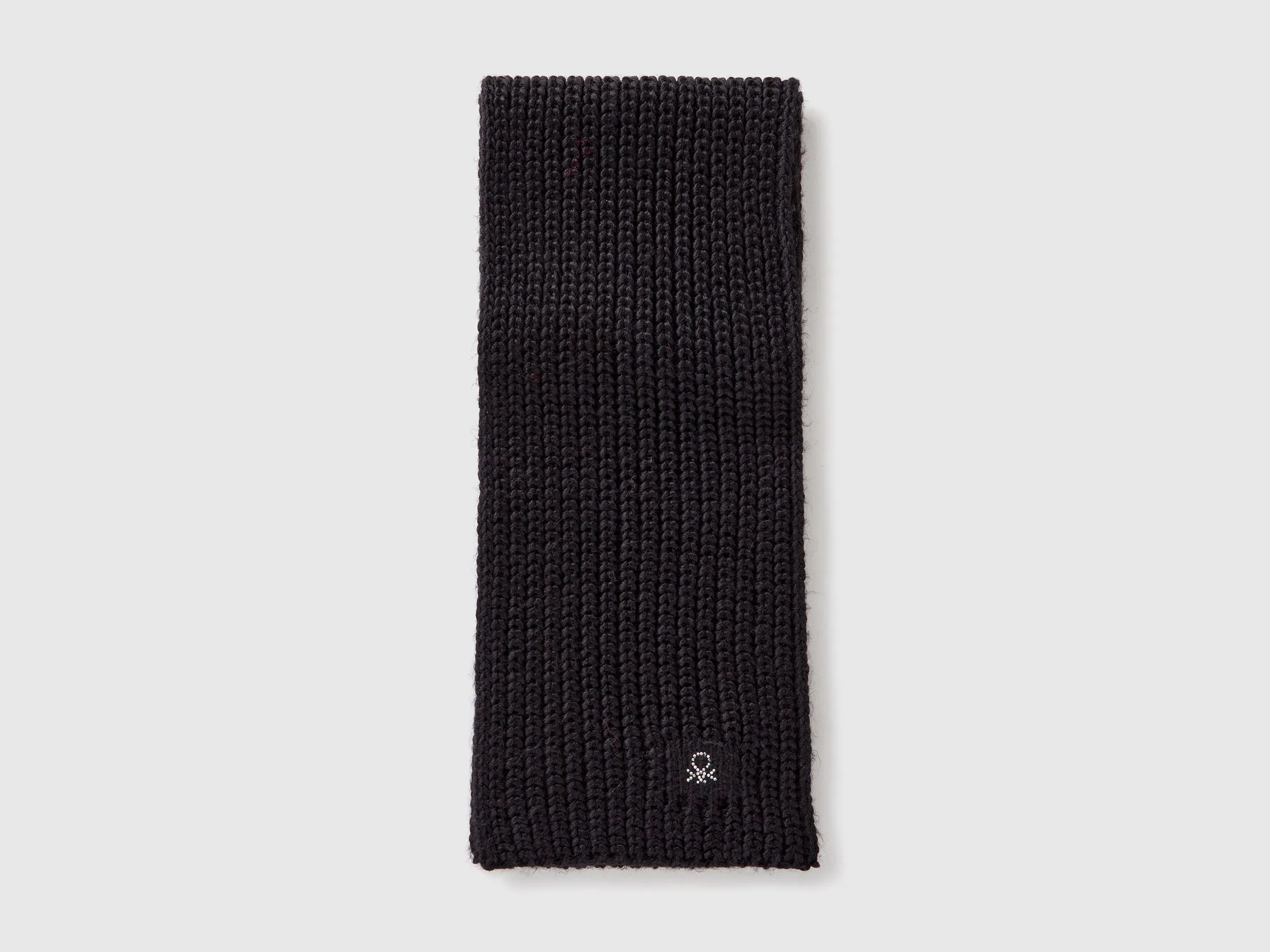 Scarf with rhinestone logo - Black | Benetton