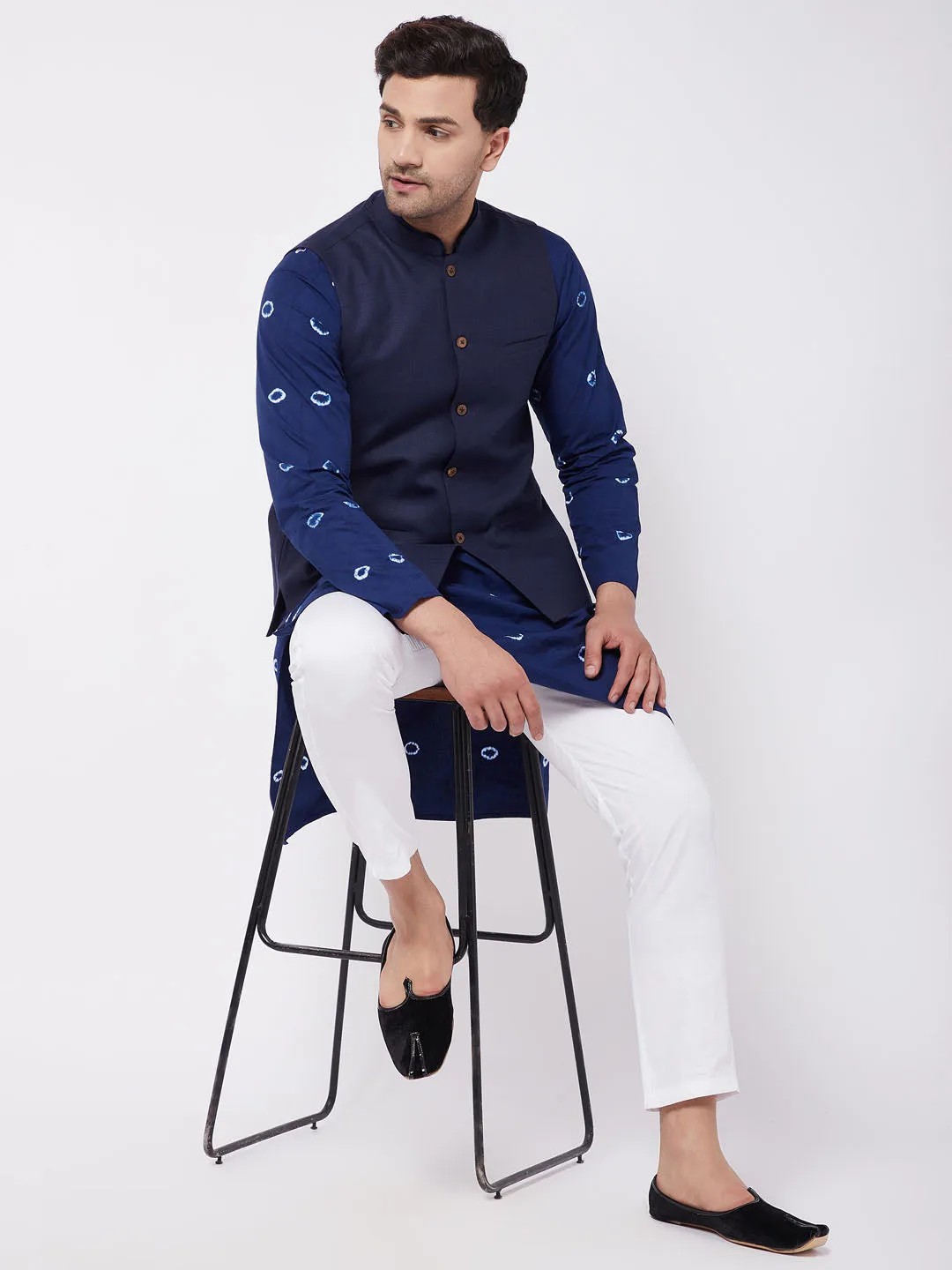 VASTRAMAY Men's Navy Blue Solid Nehru Jacket With Blue Tie Dye Print Kurta And White Cotton Pant Style Pyjama