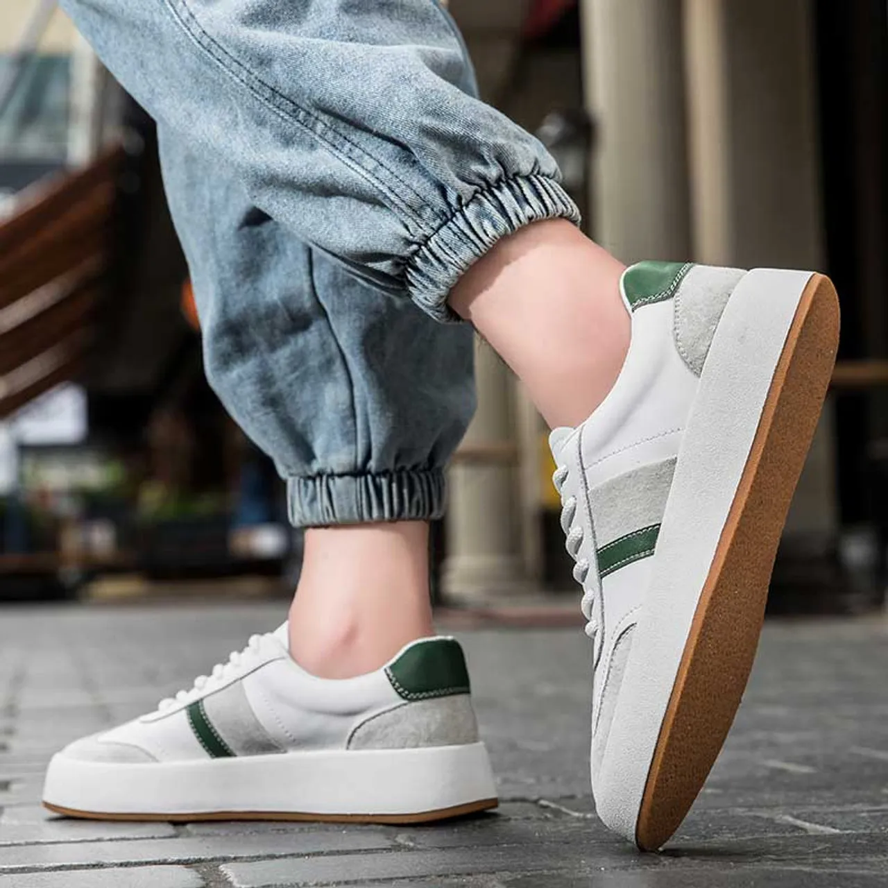 White green stripe casual shoe sneaker 2728