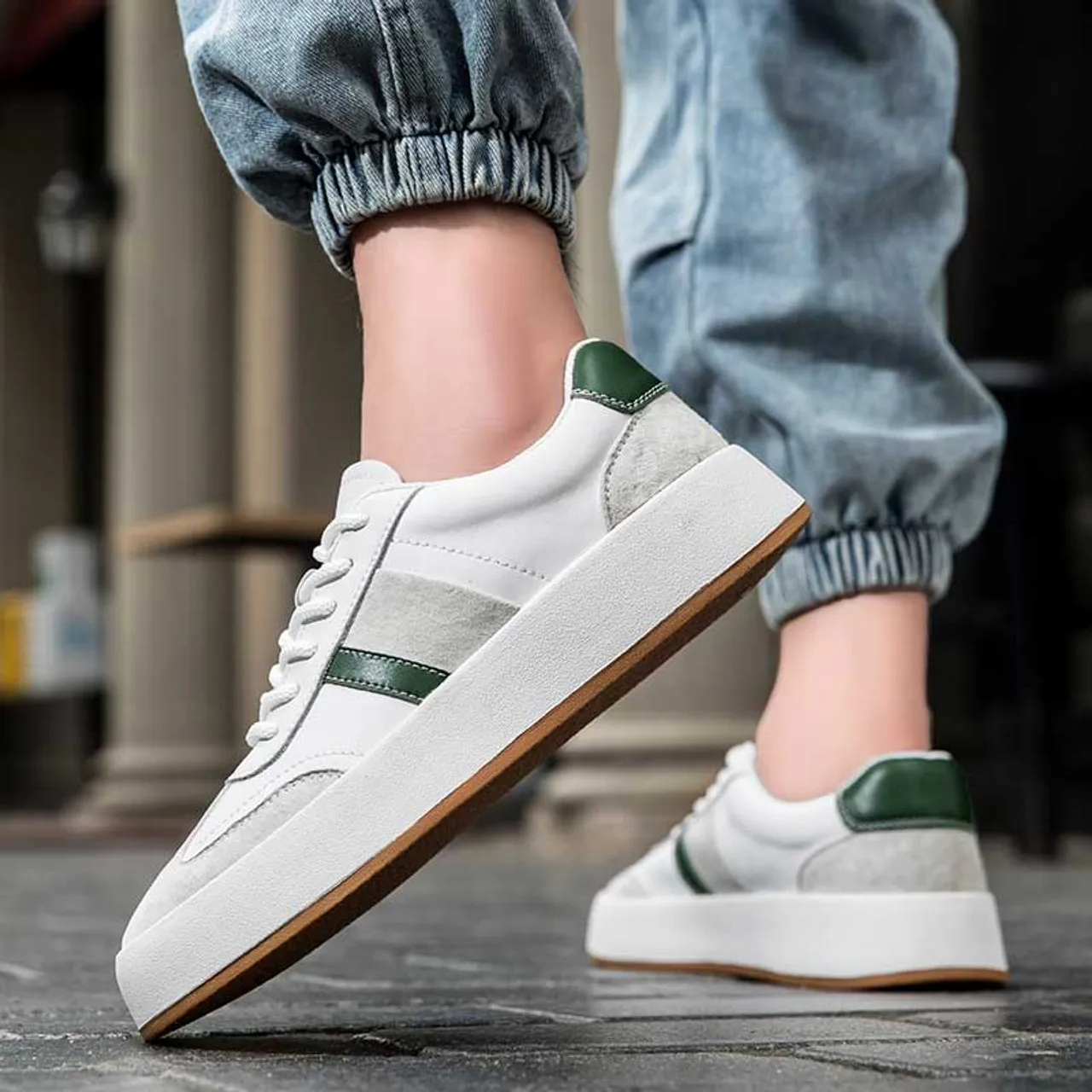 White green stripe casual shoe sneaker 2728