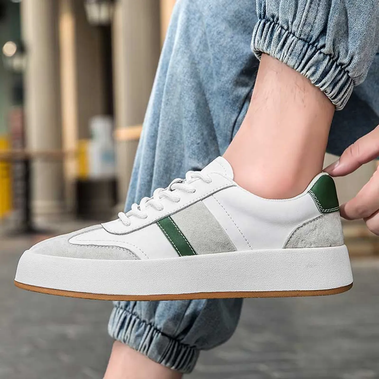 White green stripe casual shoe sneaker 2728