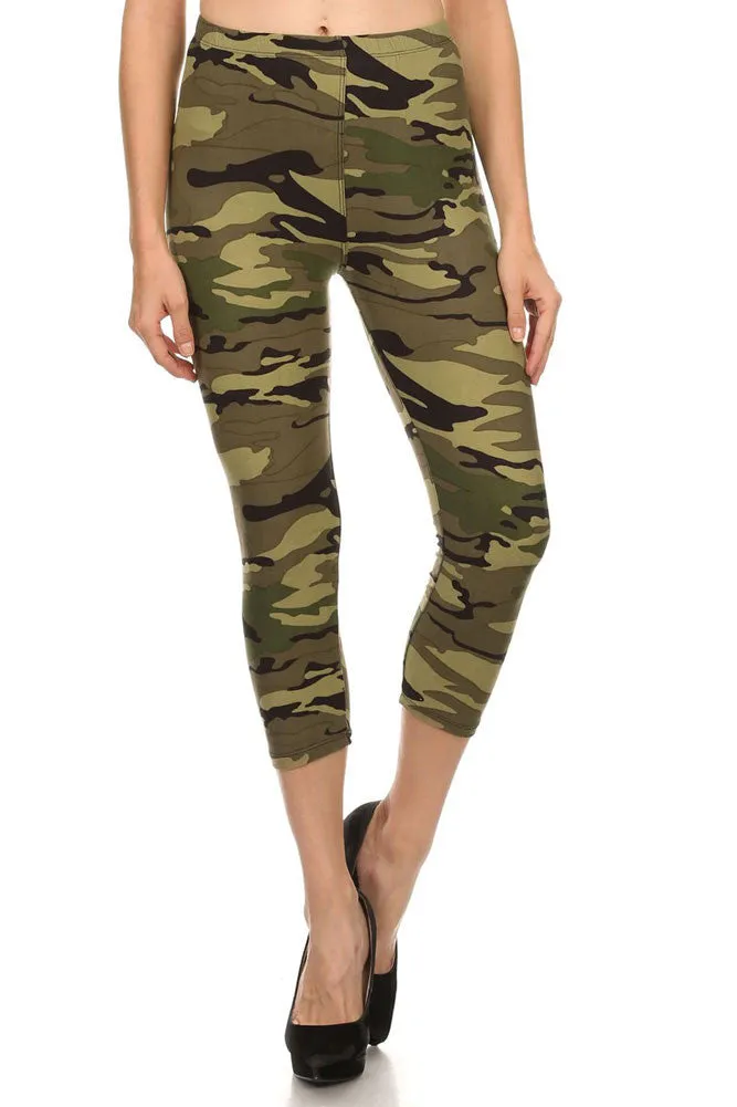 Women's Regular Mild Military Camouflage Pattern Print Capri Leggings - Olive Grey