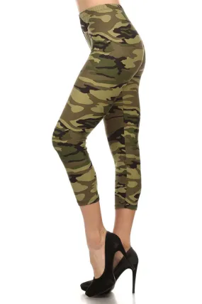 Women's Regular Mild Military Camouflage Pattern Print Capri Leggings - Olive Grey